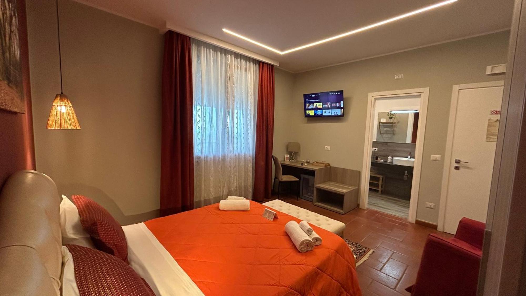 Double Room Private Bathroom