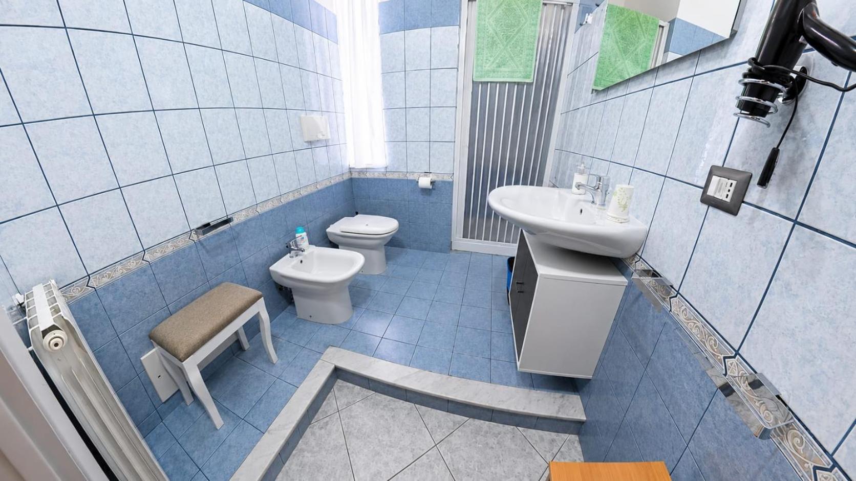 Double Room Private Bathroom