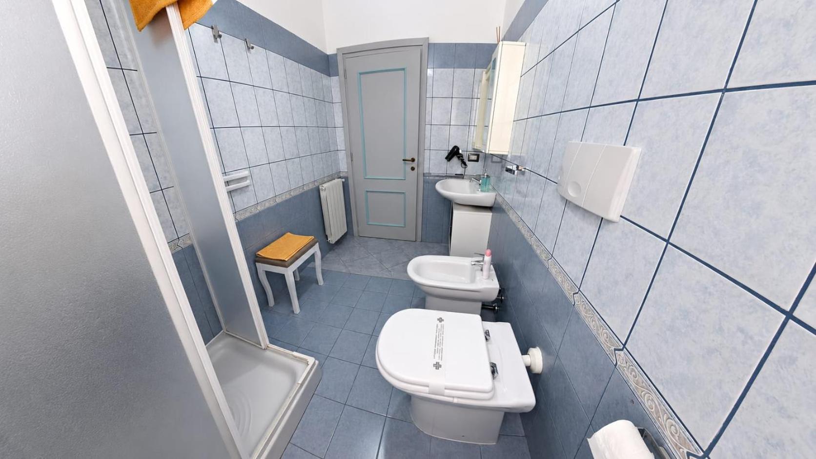 Double Room Private Bathroom
