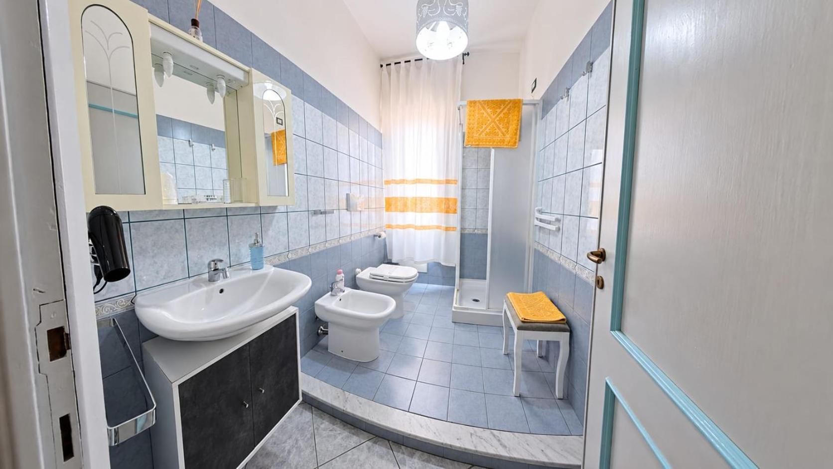 Double Room Private Bathroom