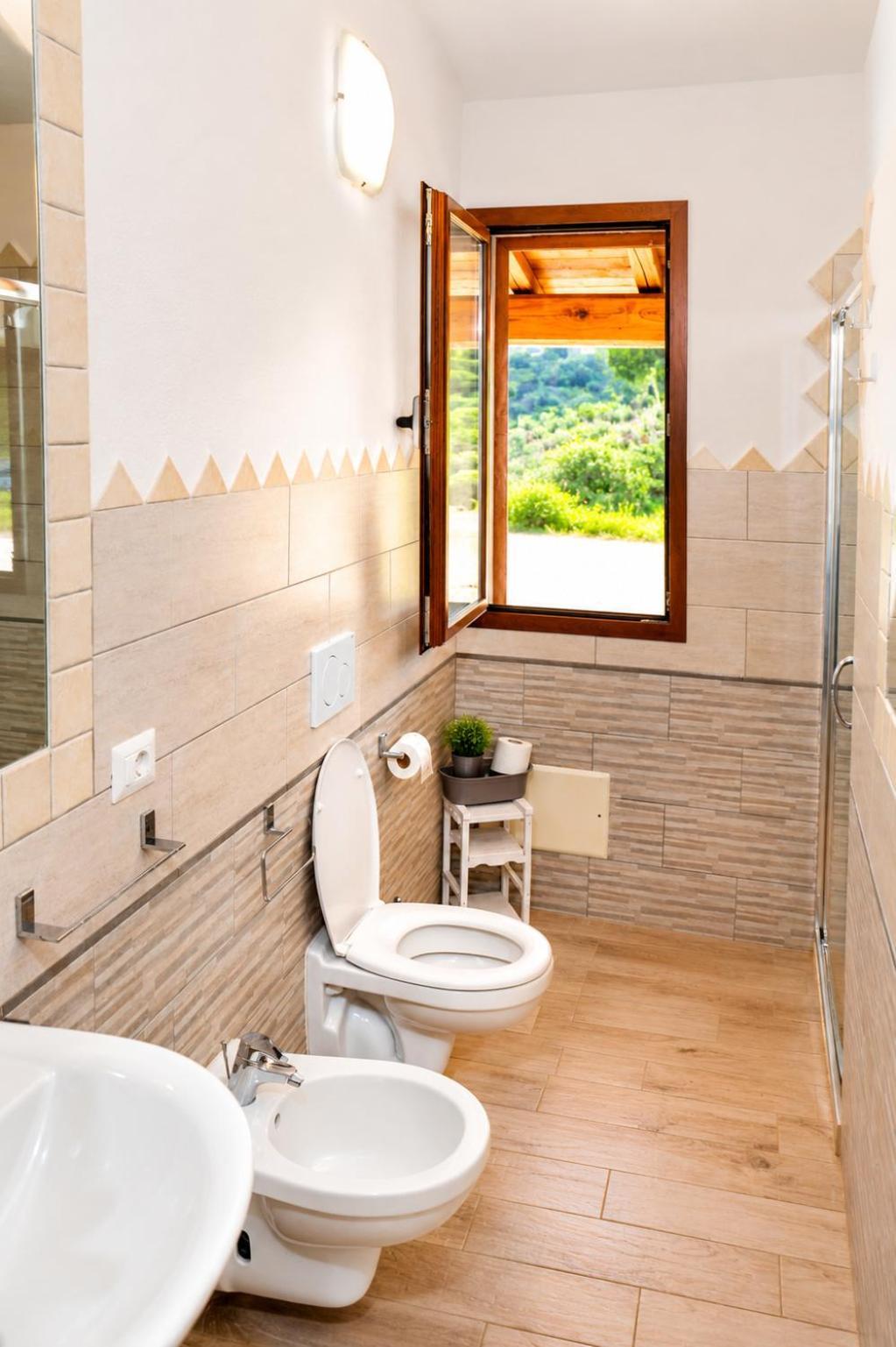 Family Room Bathroom