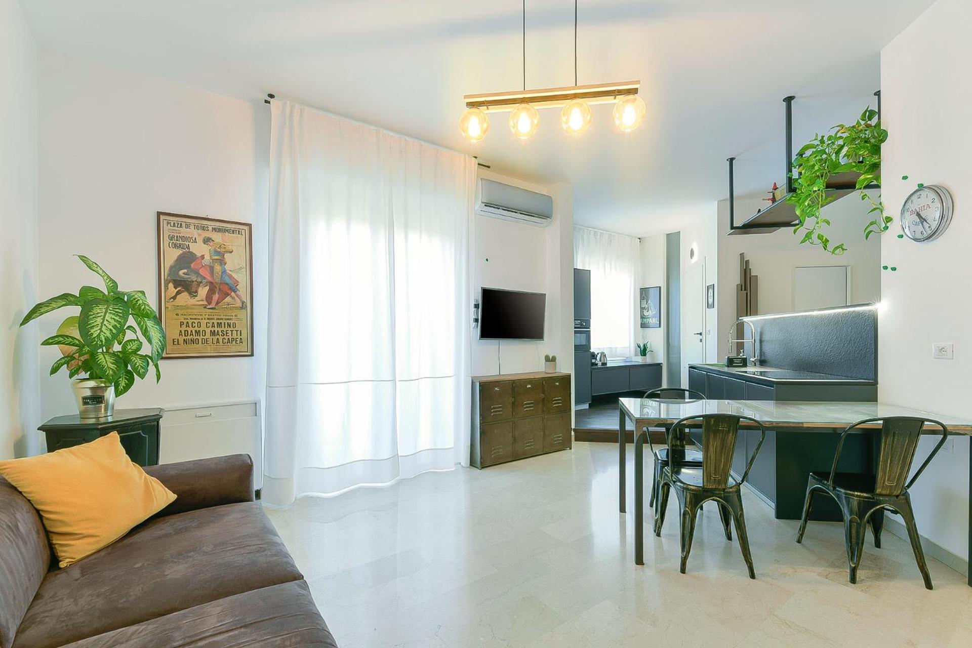 Studio Apartment Balcony
