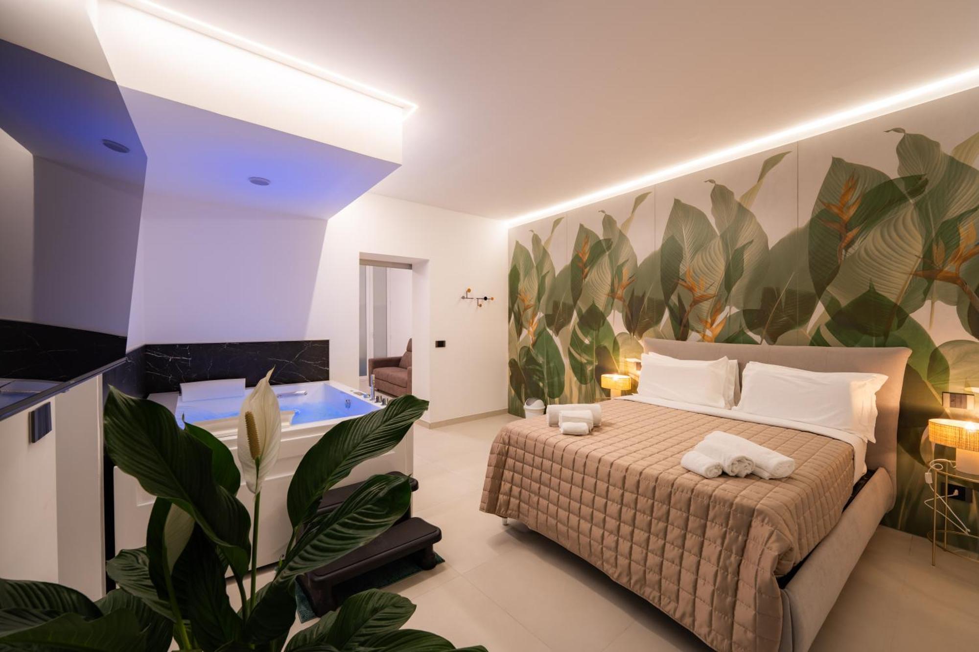 King Suite Spa Bath