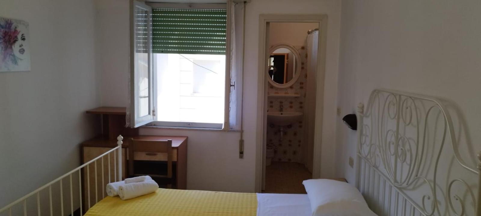 Large Single Room