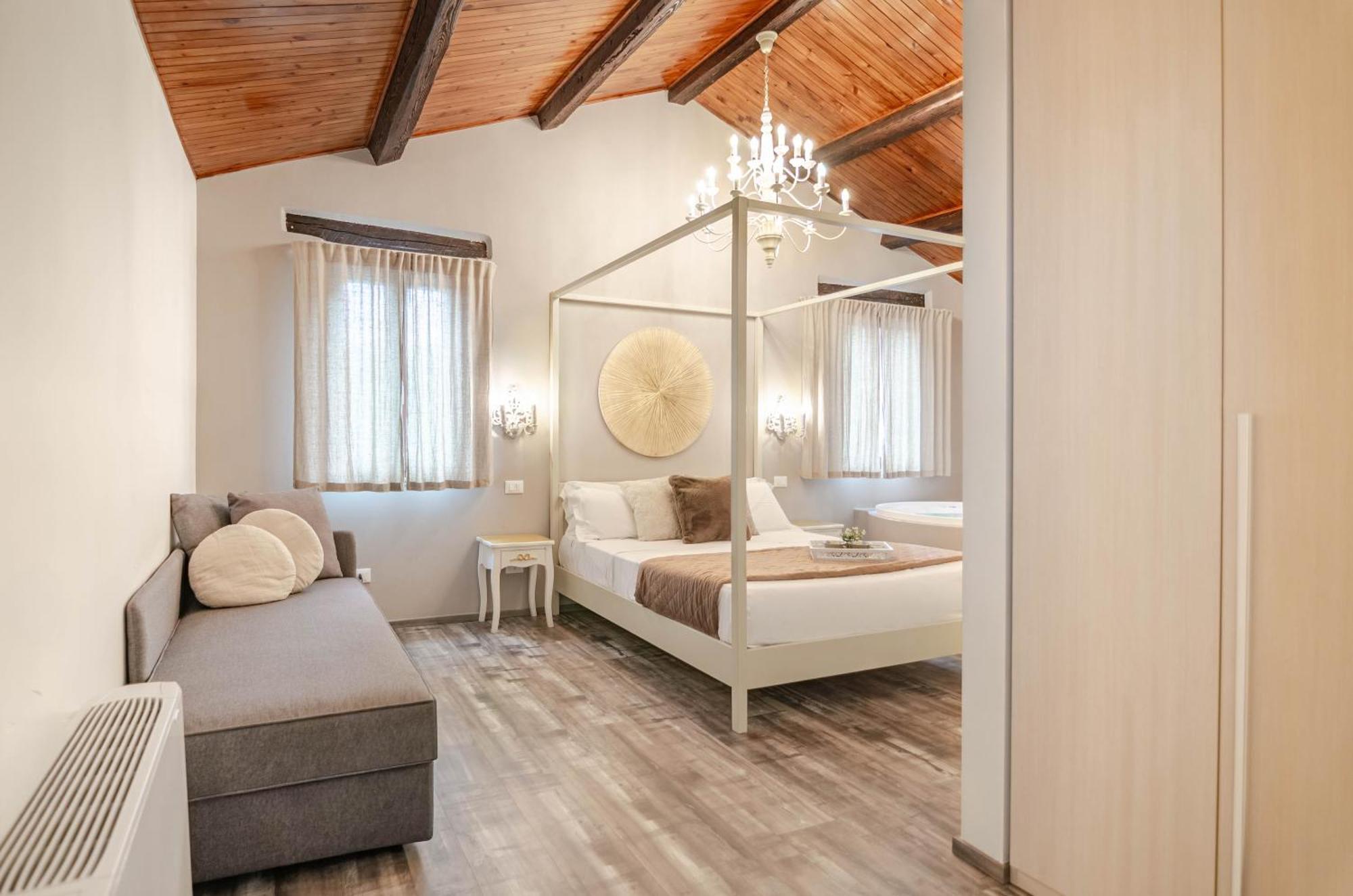 Luxury Triple Room