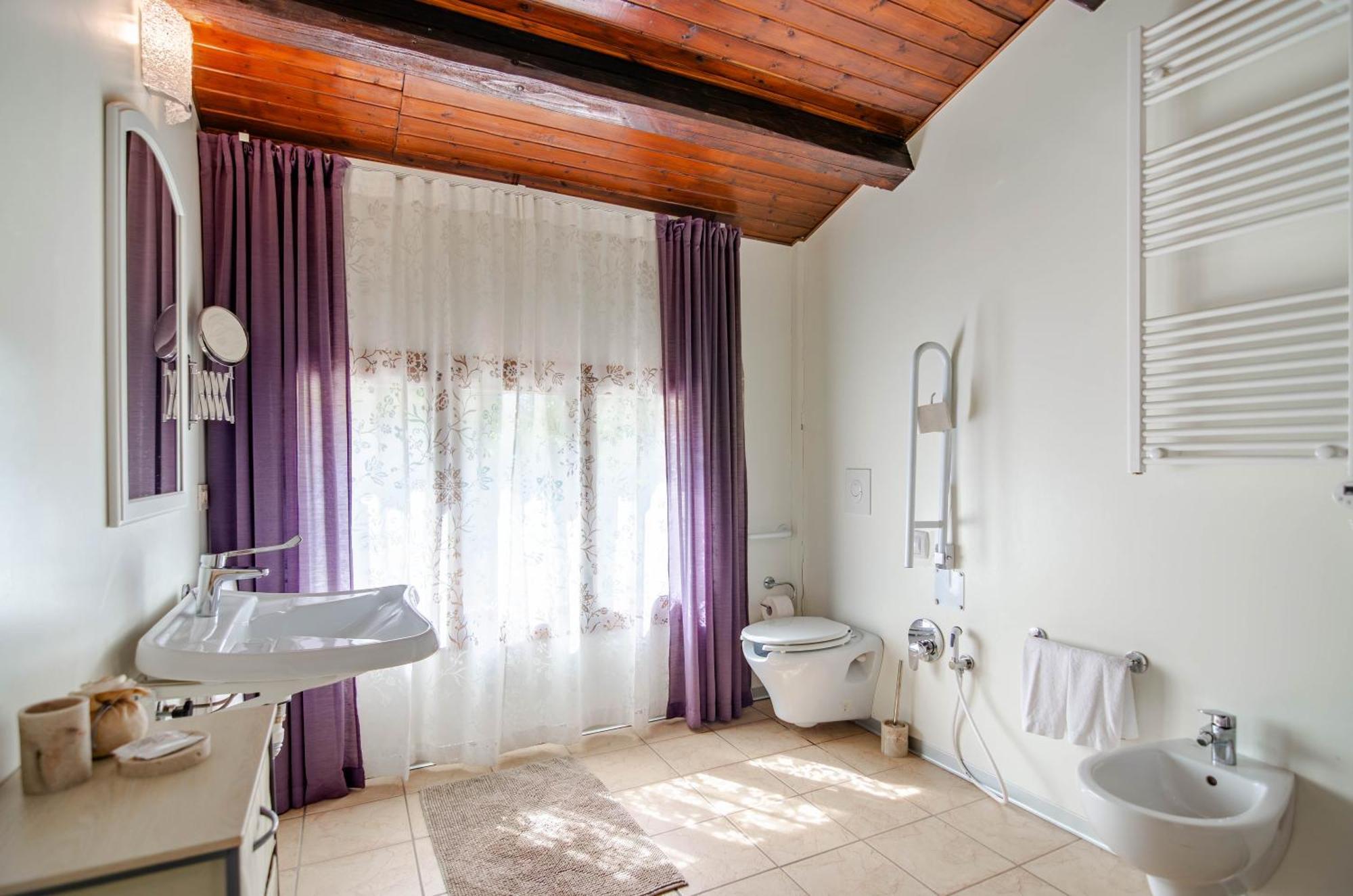 Superior King Suite