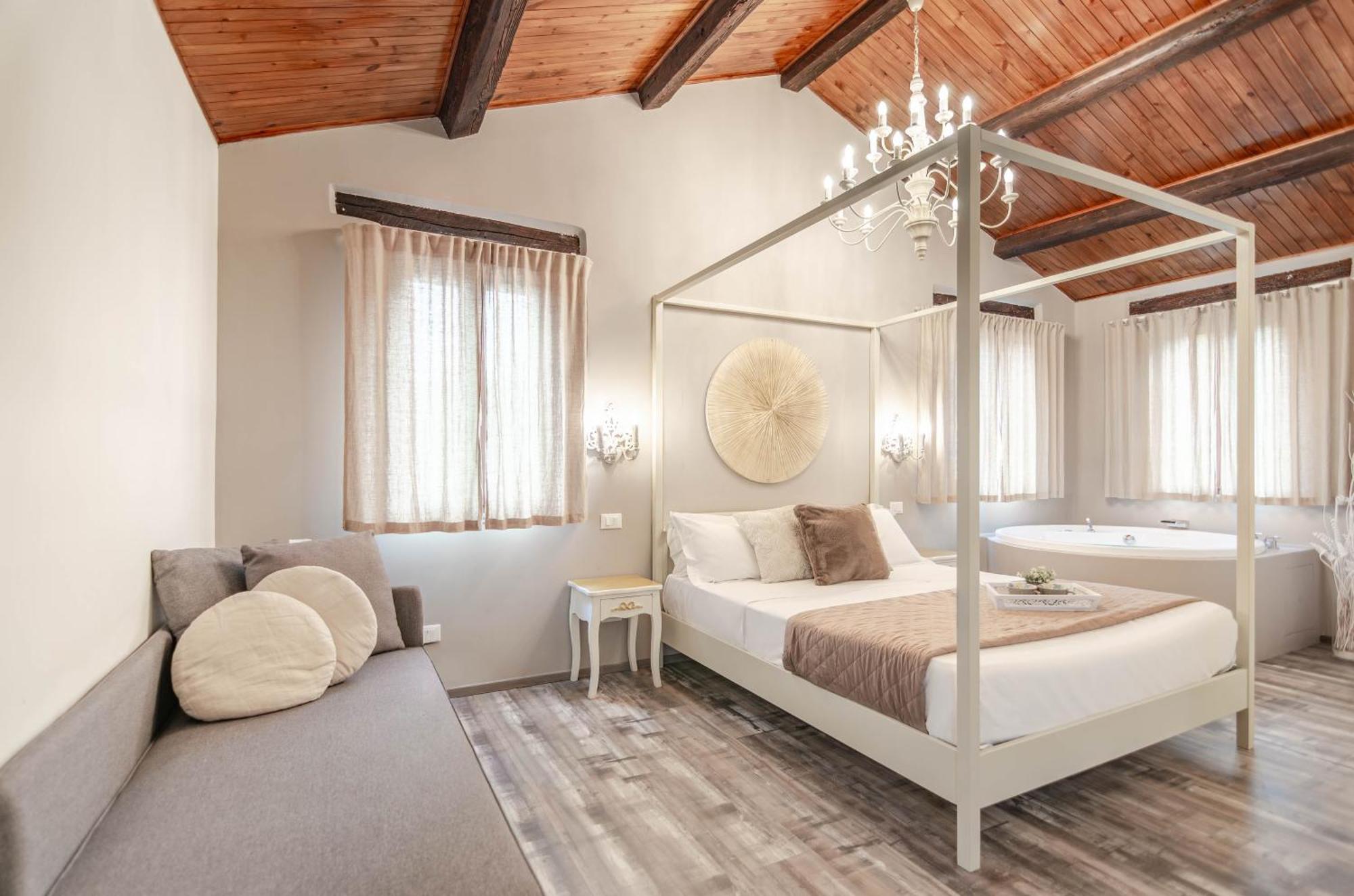 Luxury Triple Room