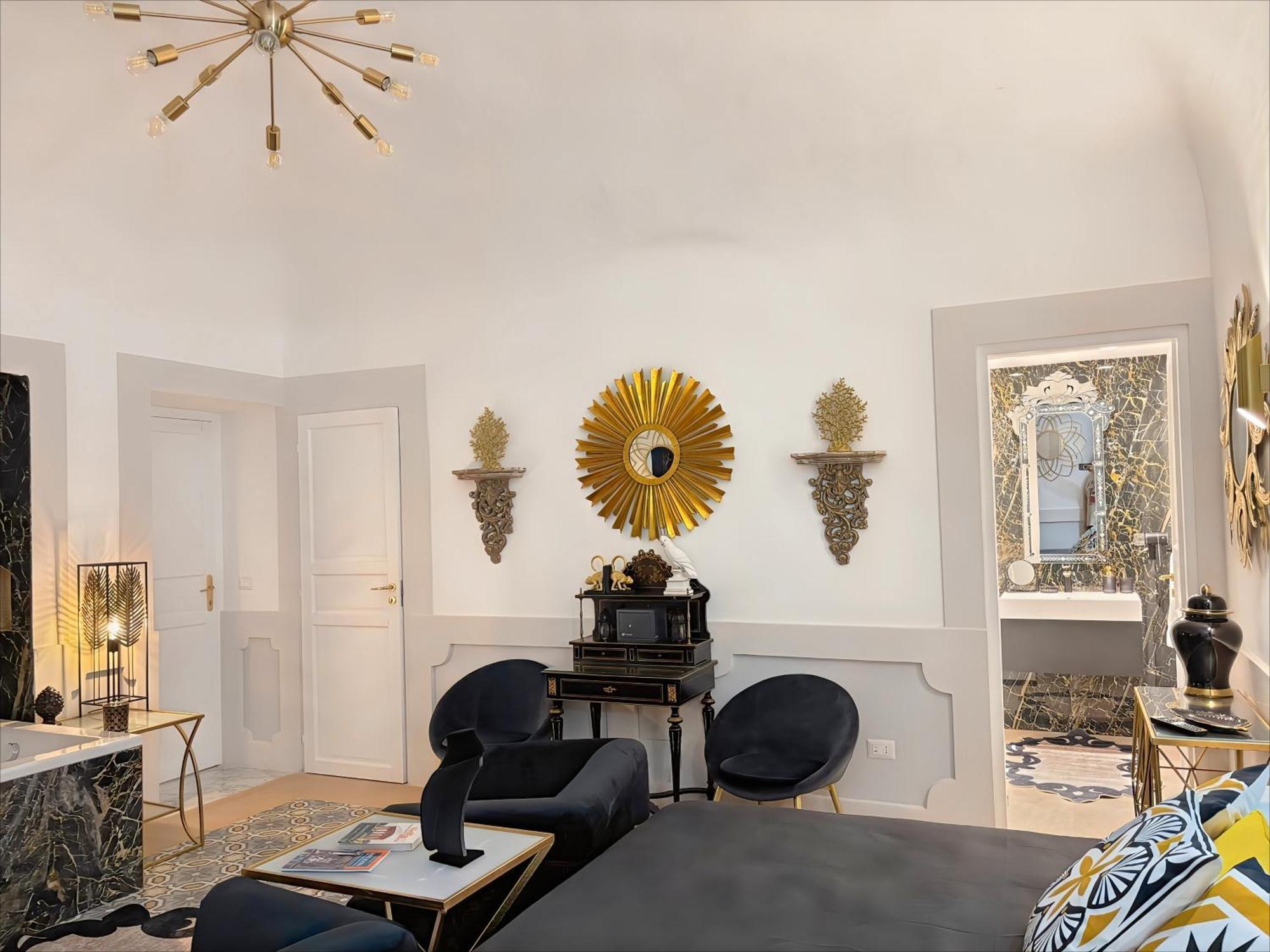 King Suite Spa Bath