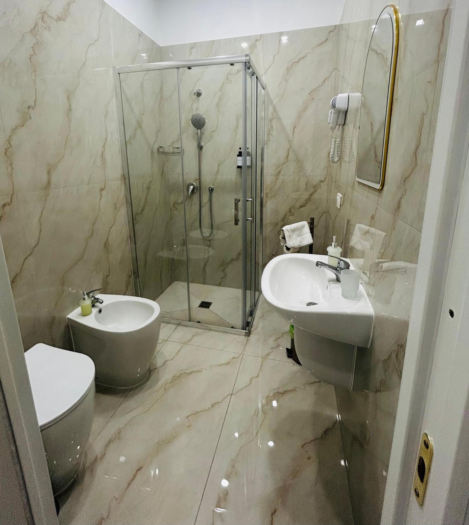 King Room Spa Bath