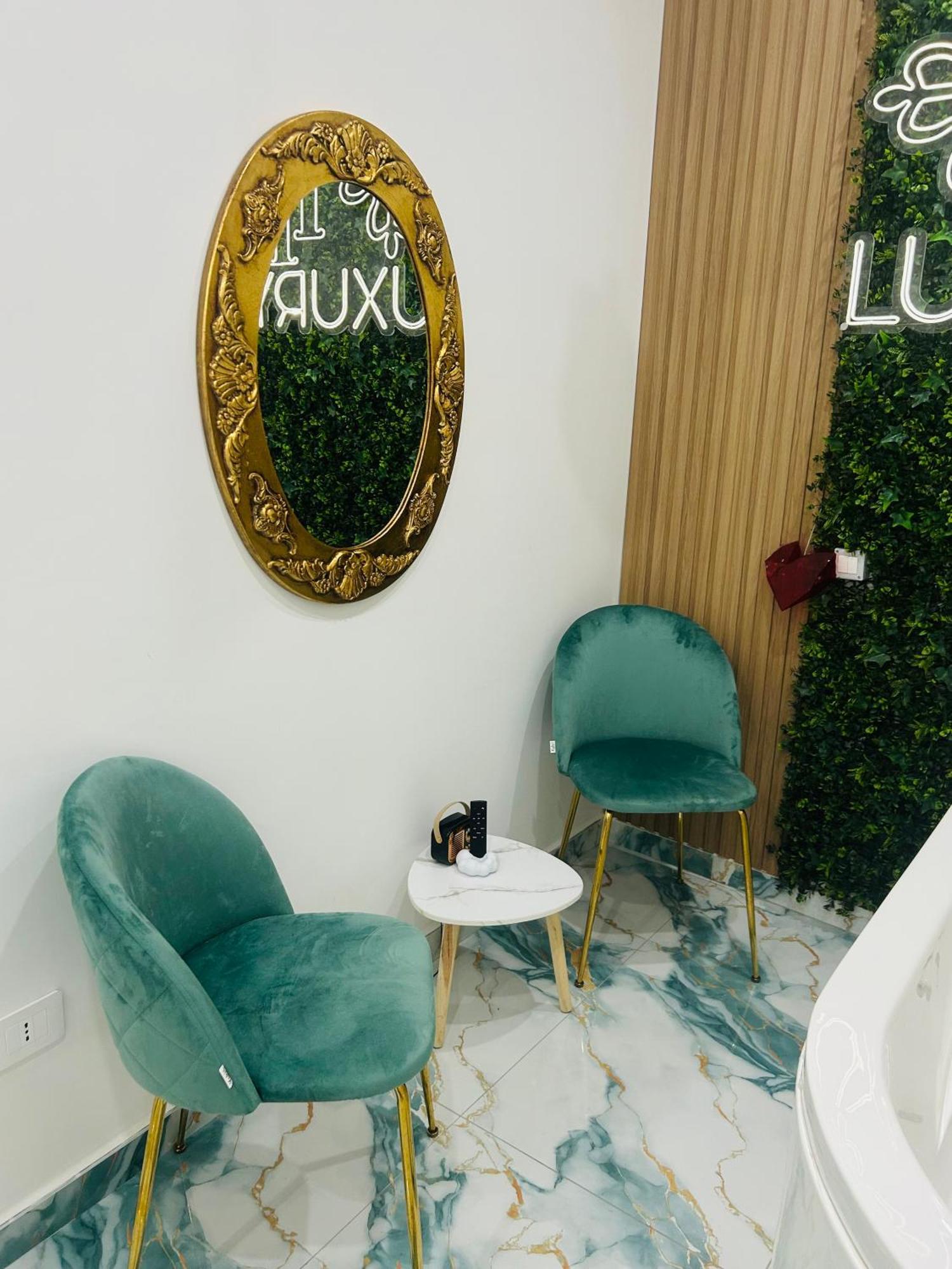 King Room Spa Bath