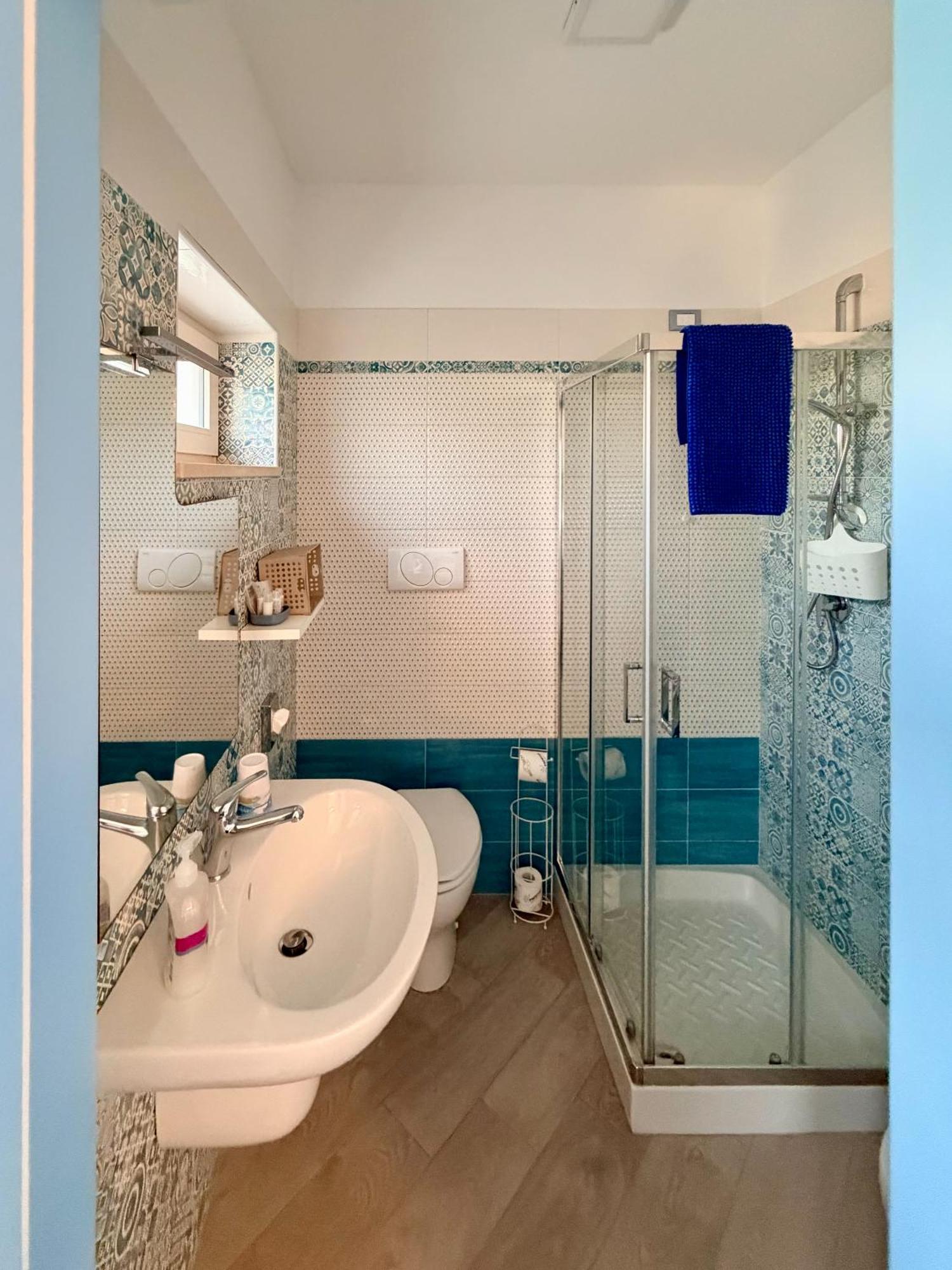 Quadruple Room Private Bathroom