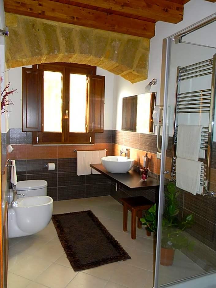 Triple Room Bathroom