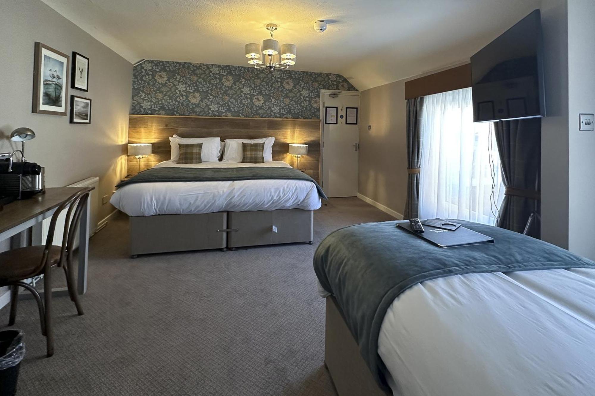 Triple Room with Shower
