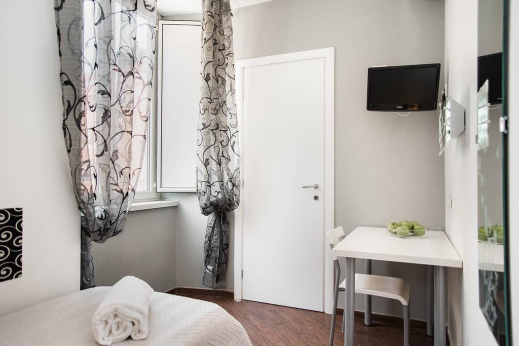 Single Room,1209572800:JPEG