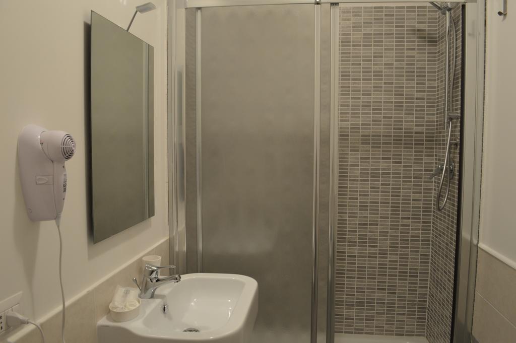 Triple Room,218282969:JPEG