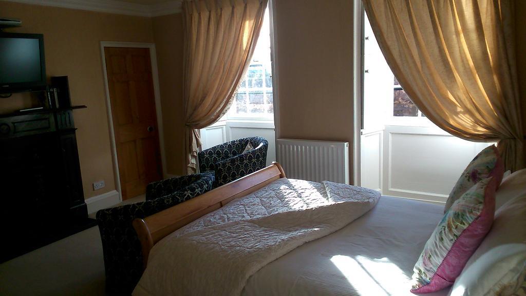 Deluxe Double Room with Shower