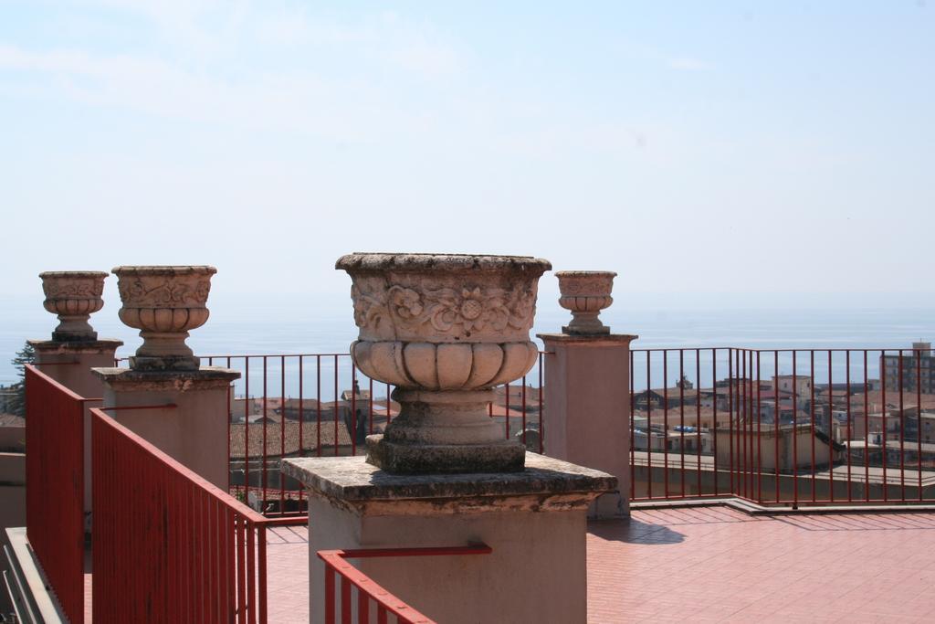 King Suite Sea View
