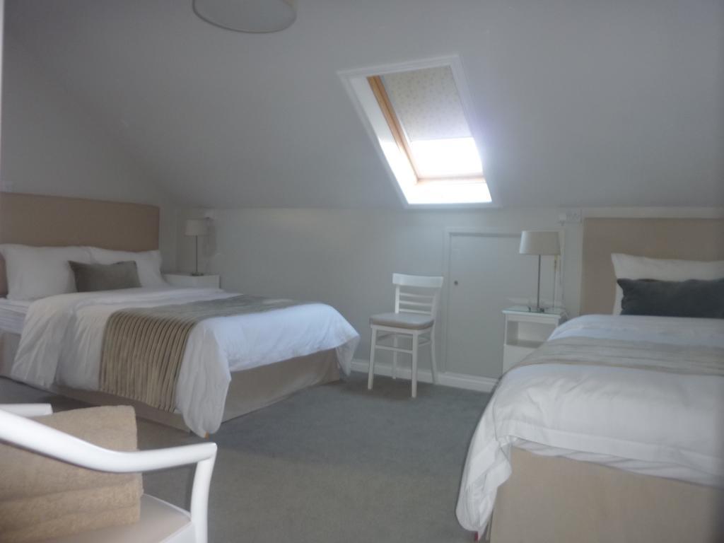 Double Room,200627203:JPEG