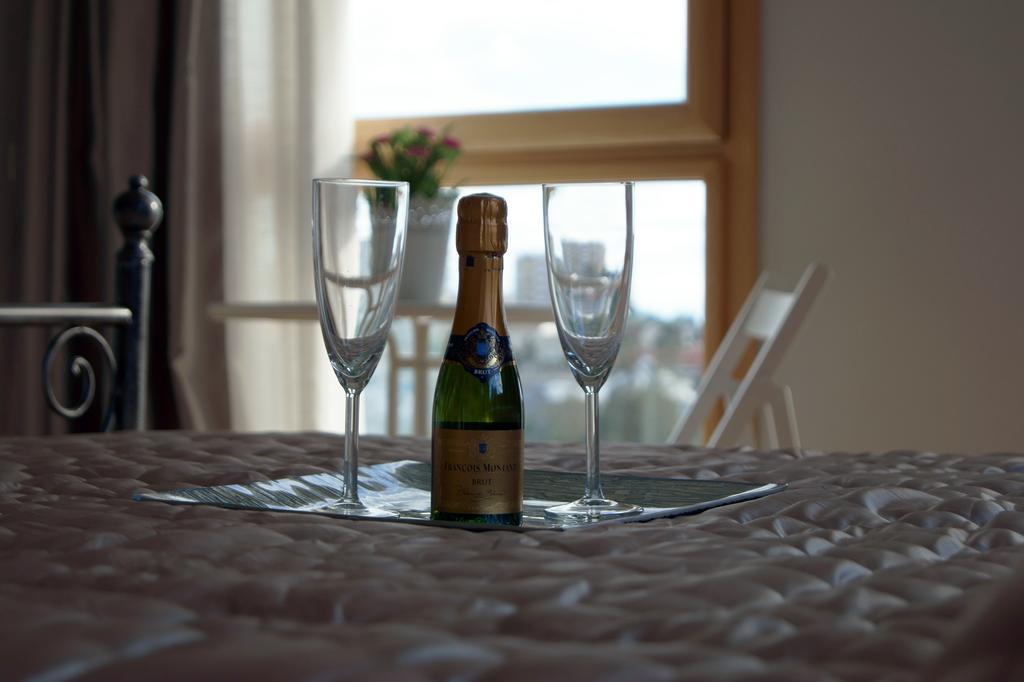 Suite with Sea View,703222621:JPEG