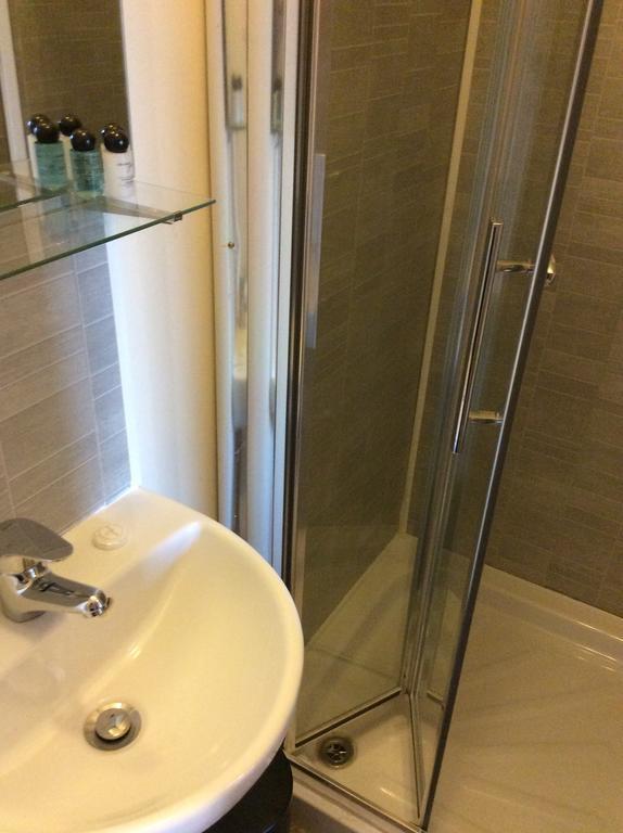 Single Room with Private External Bathroom