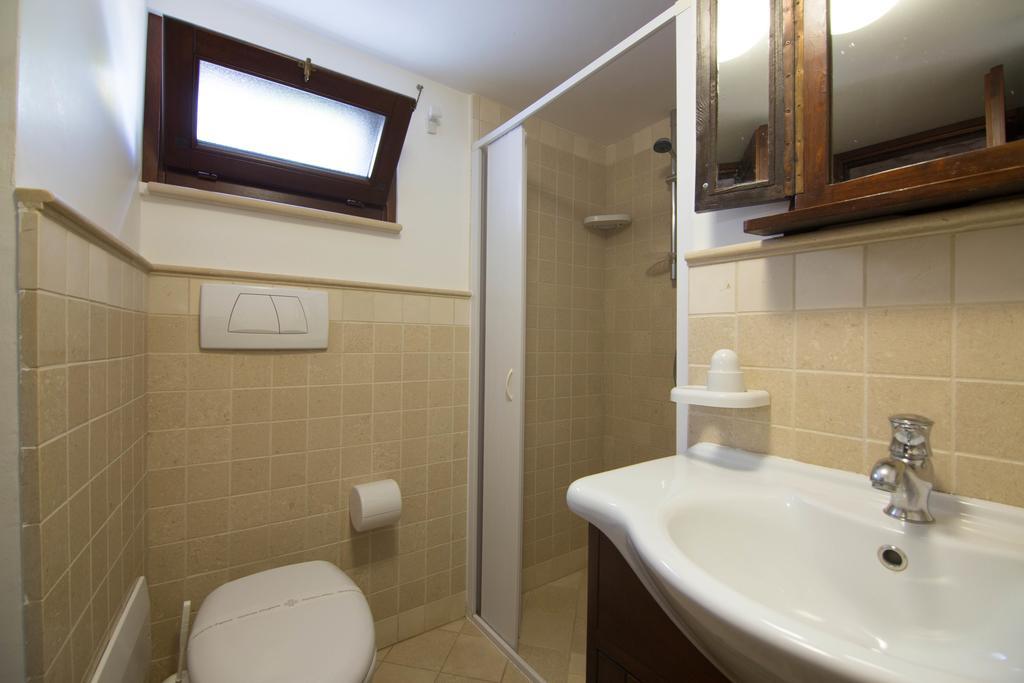 Double Room Private Bathroom,210562583:JPEG