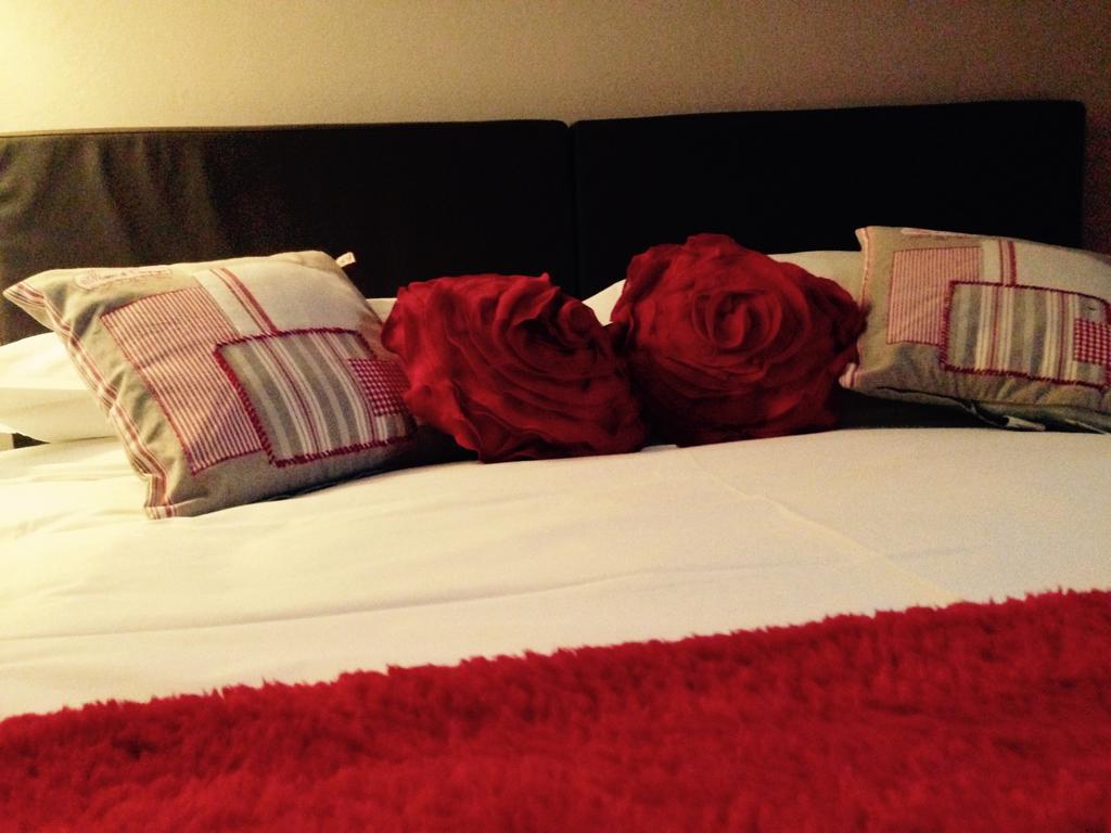 Deluxe Queen Room,313651761:JPEG