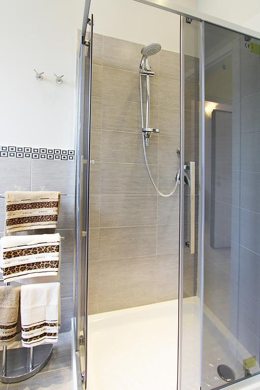 Superior Quadruple Room,221374112:JPEG