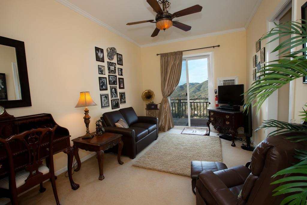 Suite with Mountain View