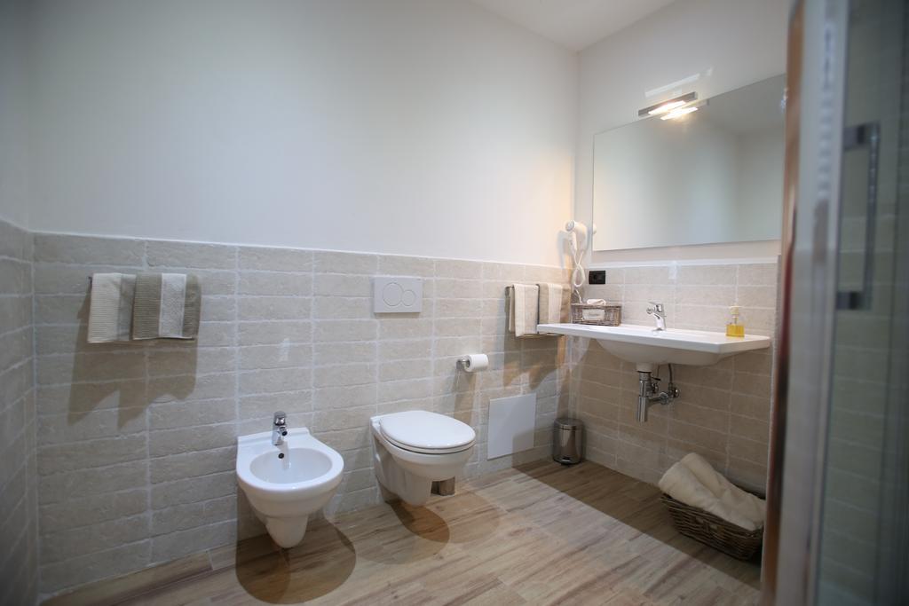 Double or Twin Room,832085723:JPEG