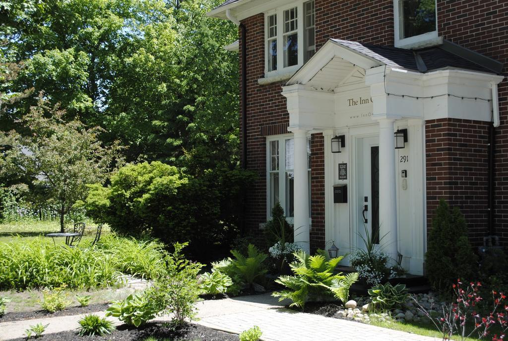 Two-Bedroom Suite - Annex