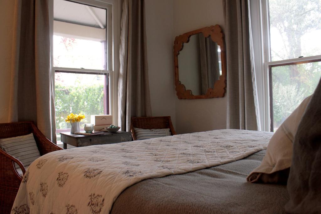 King Room with Street View