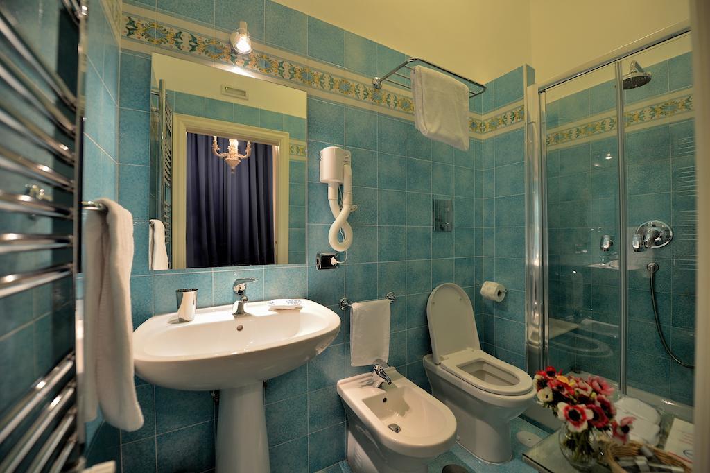 Double Room,1547043442:JPEG