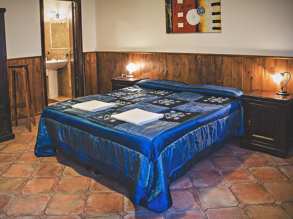 Quadruple Room Private Bathroom