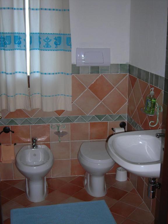 Double or Twin Room Private Bathroom