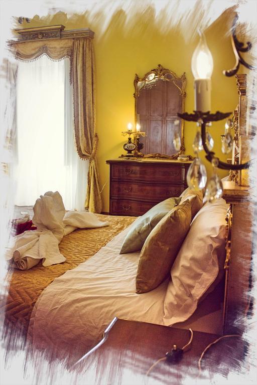 Deluxe Double Room with Bath,240568961:JPEG