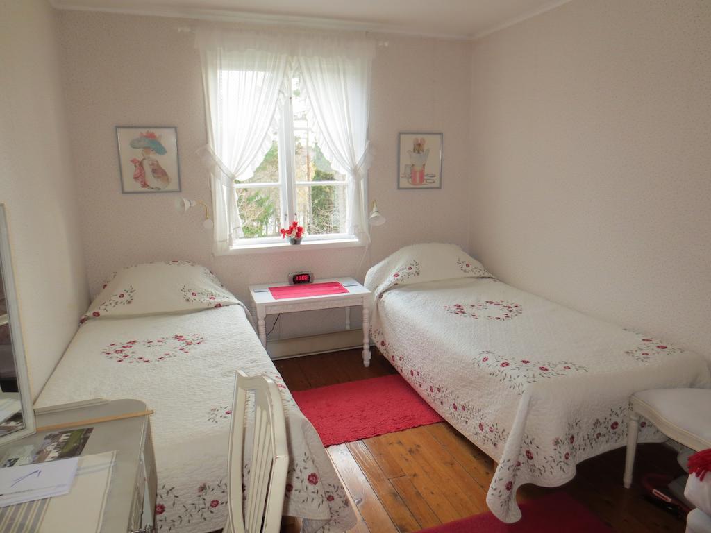 Triple Room with Shared Bathroom