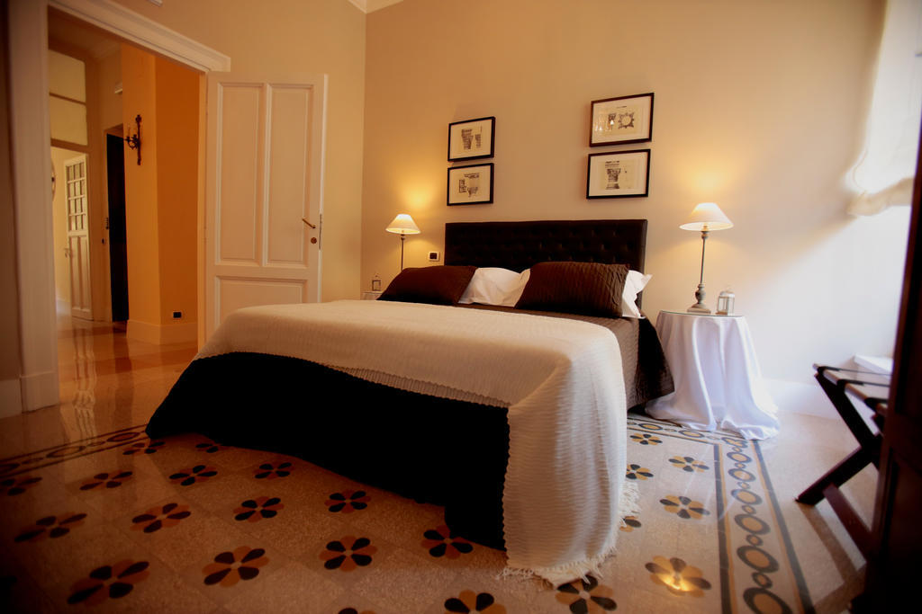 Deluxe Room,247711413:JPEG