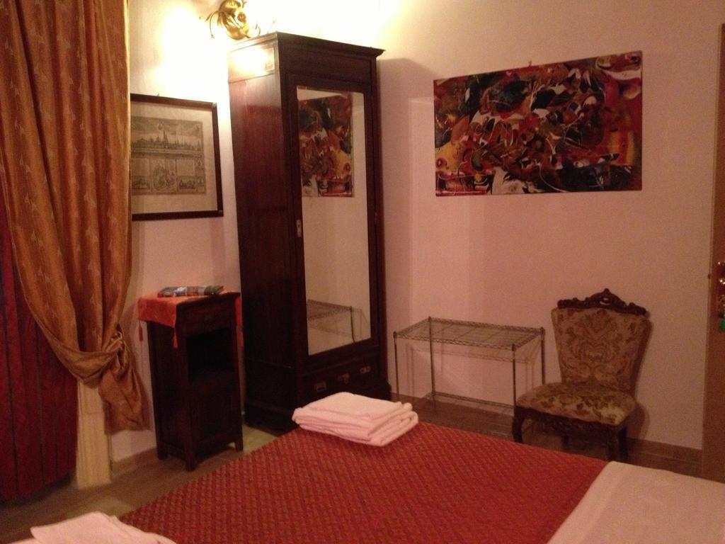 Double Room,248343461:JPEG