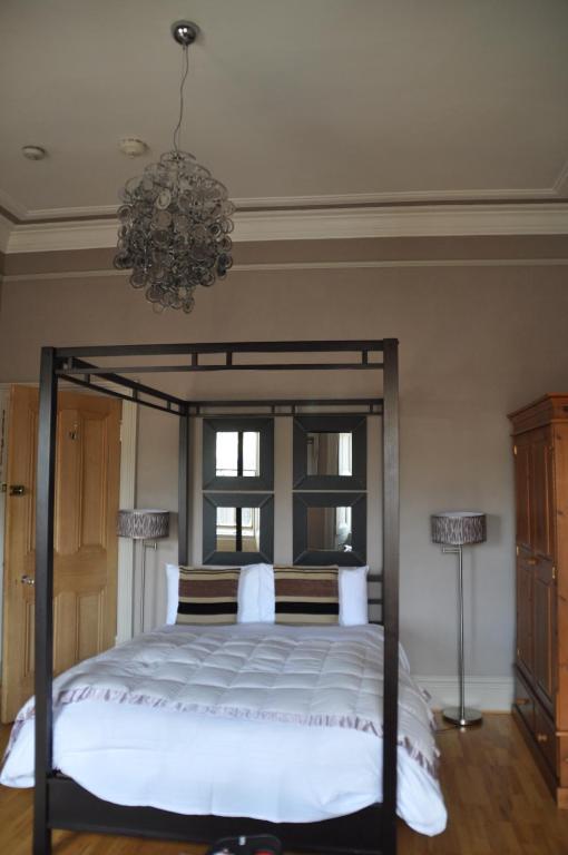 Double Room with Four Poster Bed