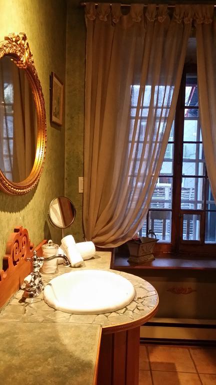 Standard Double Room with Shared Bathroom