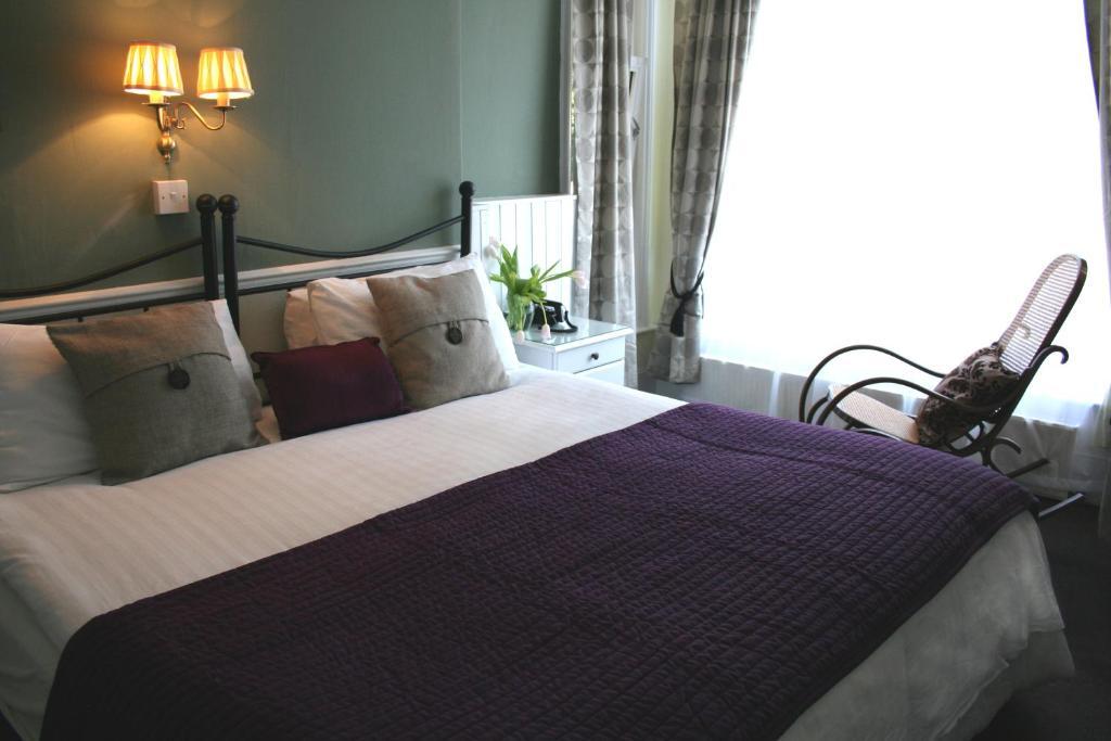 Deluxe Single Room