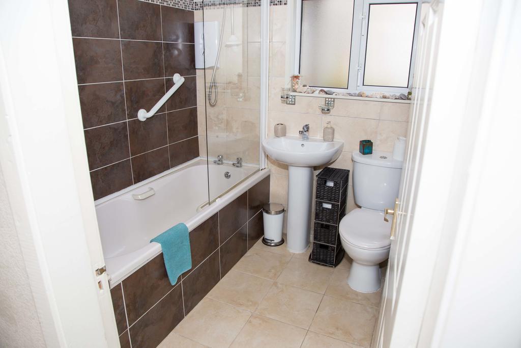 Double Room Private External Bathroom,151697083:JPEG