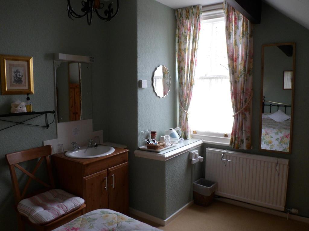 Double Room with Shared Bathroom