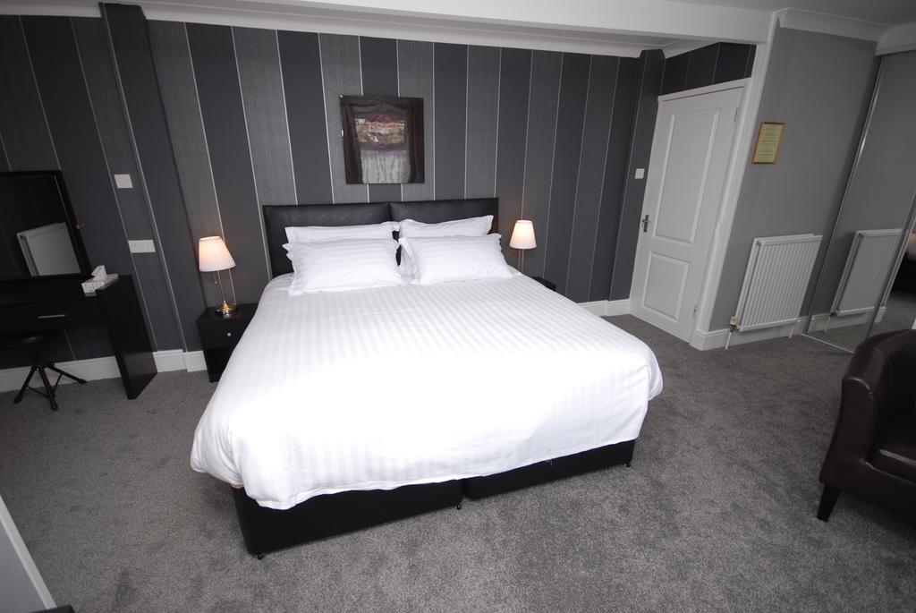 Superior King Room