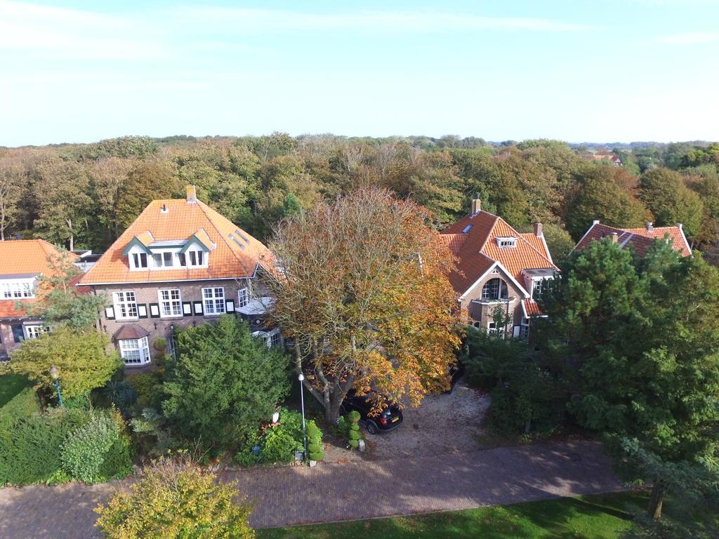 Studio mit Gartenblick