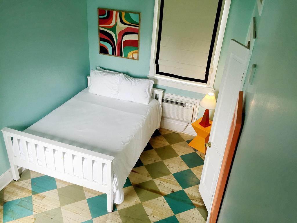 Budget Double Room,698279295:JPEG