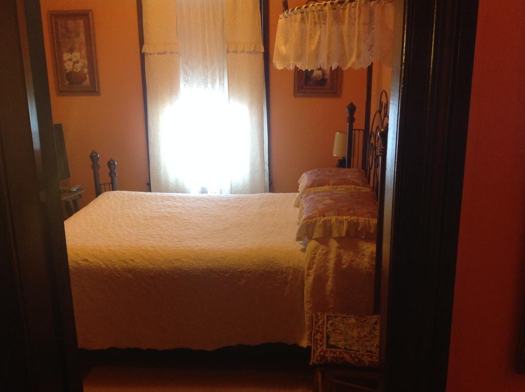 Double Room,1588132011:JPEG