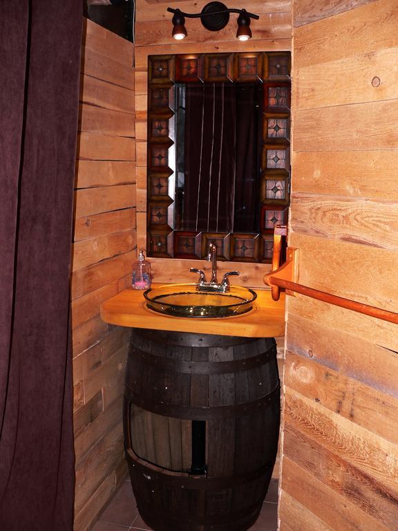Queen Room with Bathroom