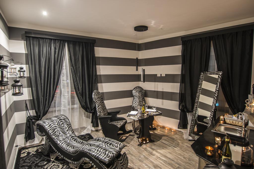 Deluxe Suite Spa Bath