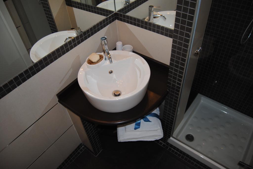 Double or Twin Room,396988029:JPEG